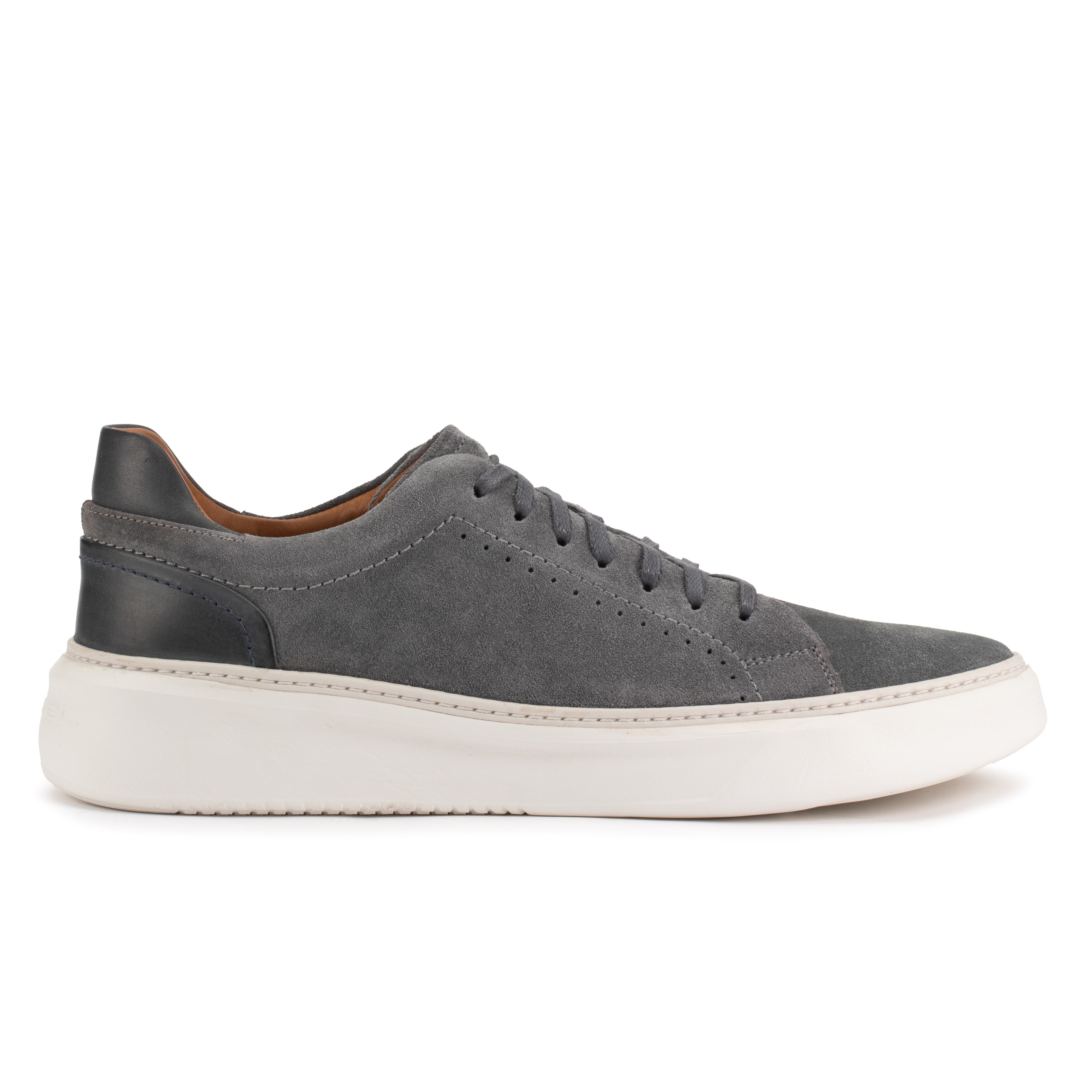 Side profile of the Artelio Riviera 2.0 dark gray suede sneaker with leather details and a lightweight cushioned sole