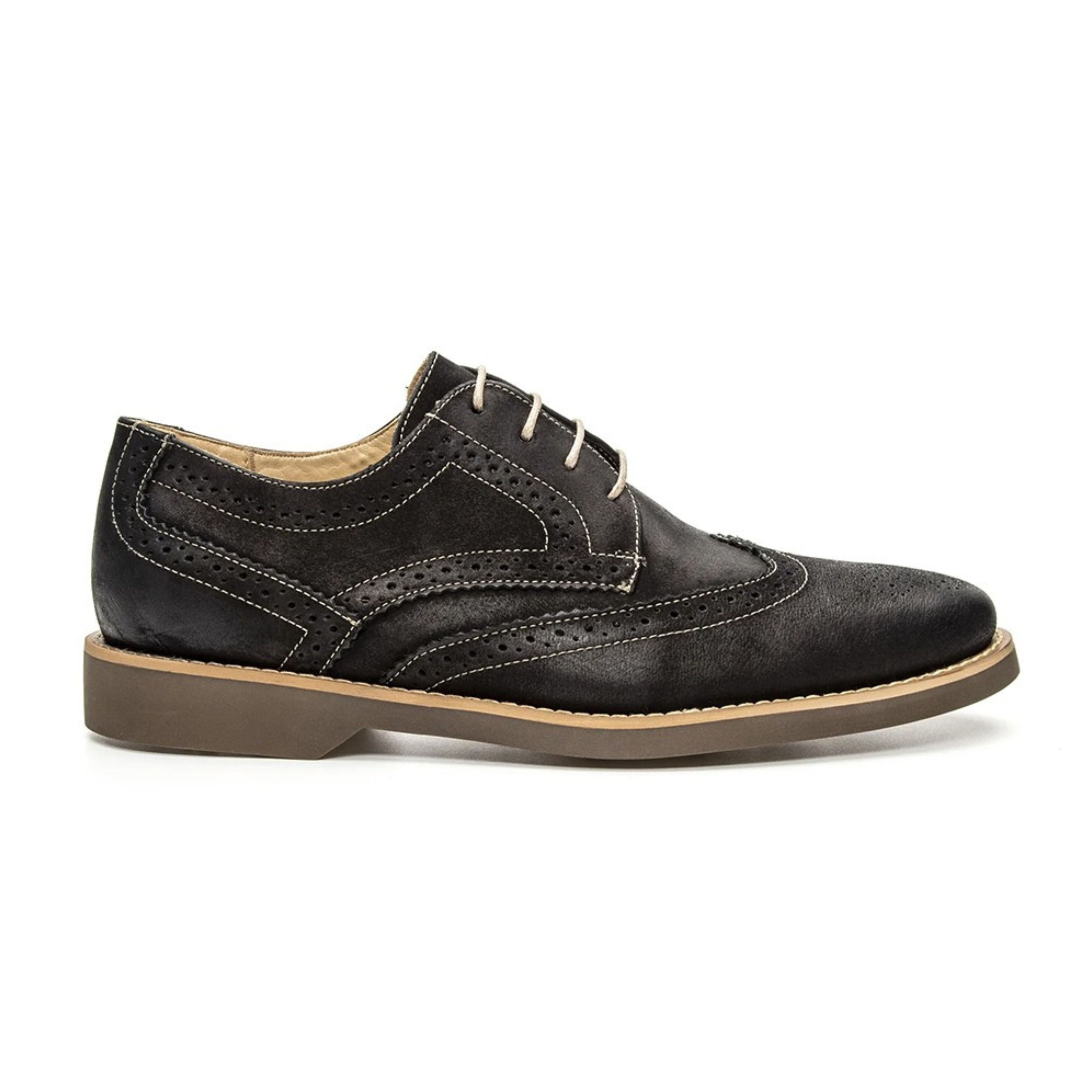 Side profile of the Artelio Santiago midnight black leather wingtip derby showing wingtip brogue detail
