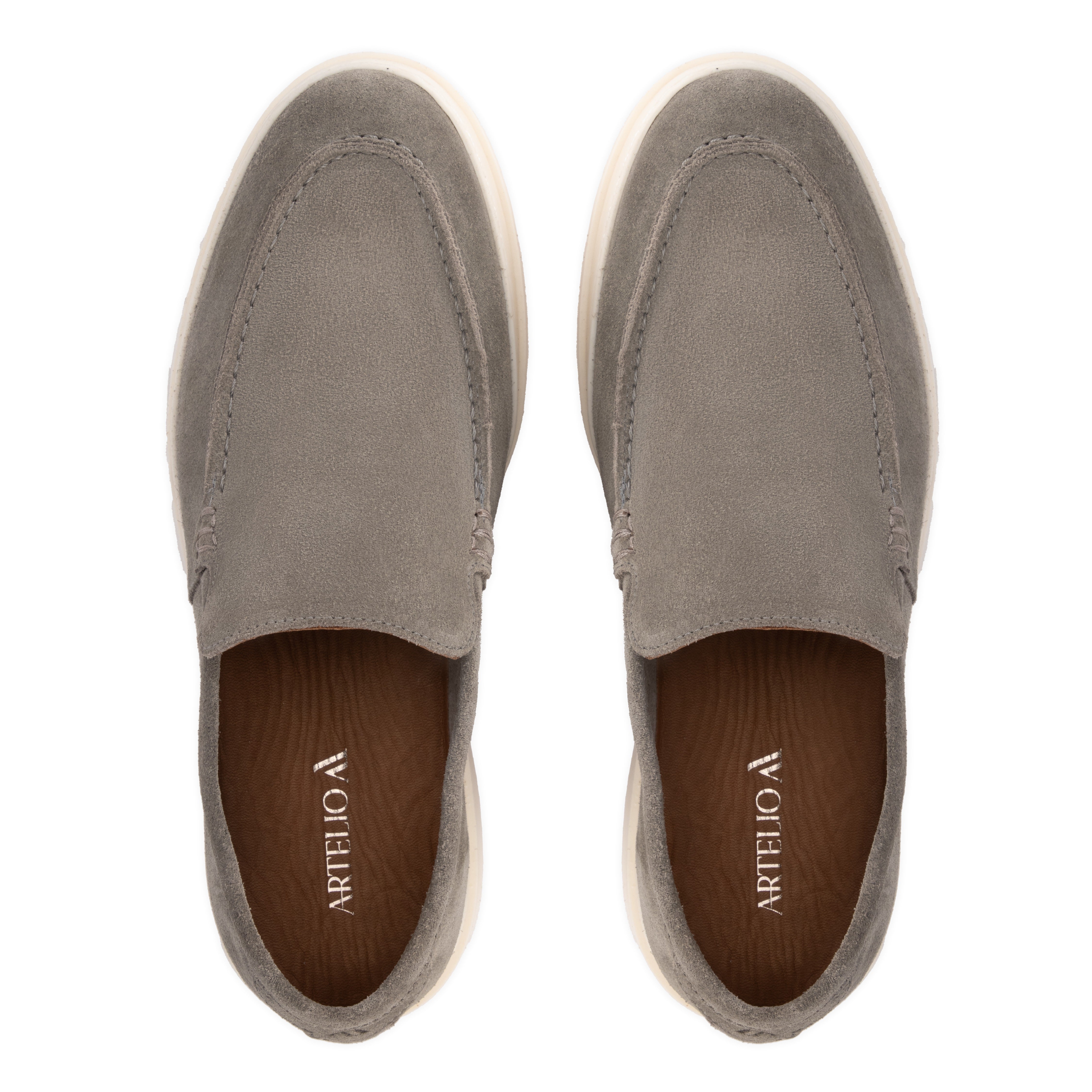 Top view of the Artelio Deck Rio gray suede loafer with sheepskin leather lining and rounded toe