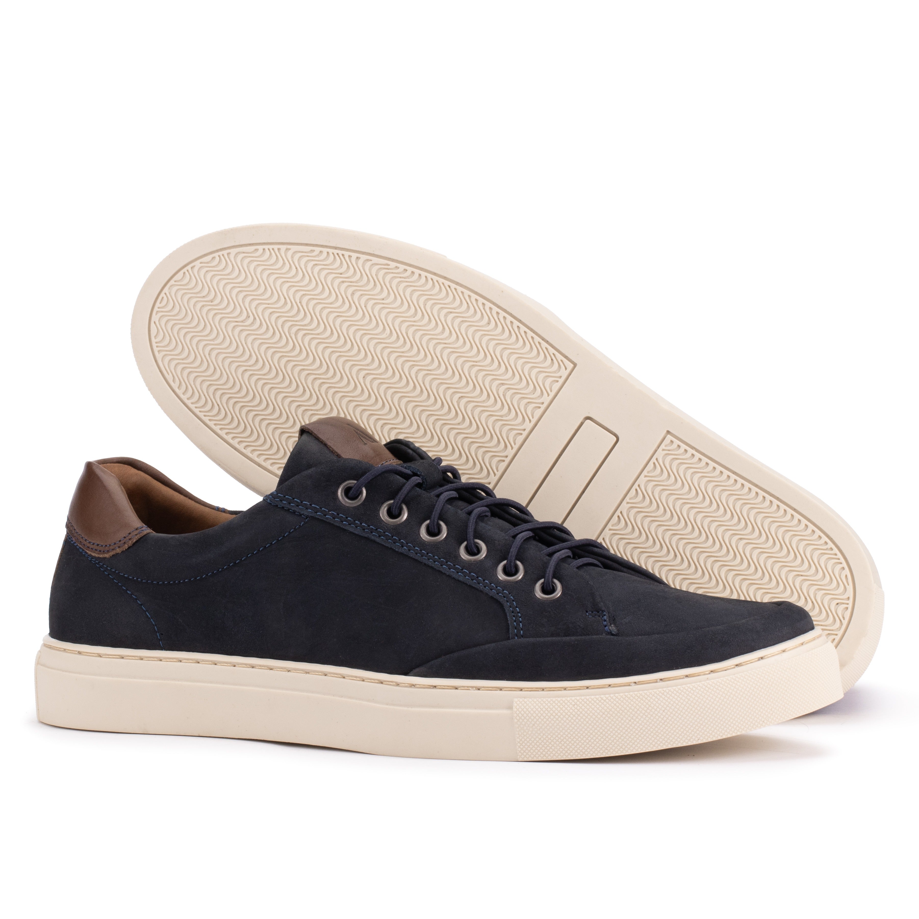 Sole detail of the Artelio Elasticore navy nubuck sneaker with a flexible grippy rubber sole