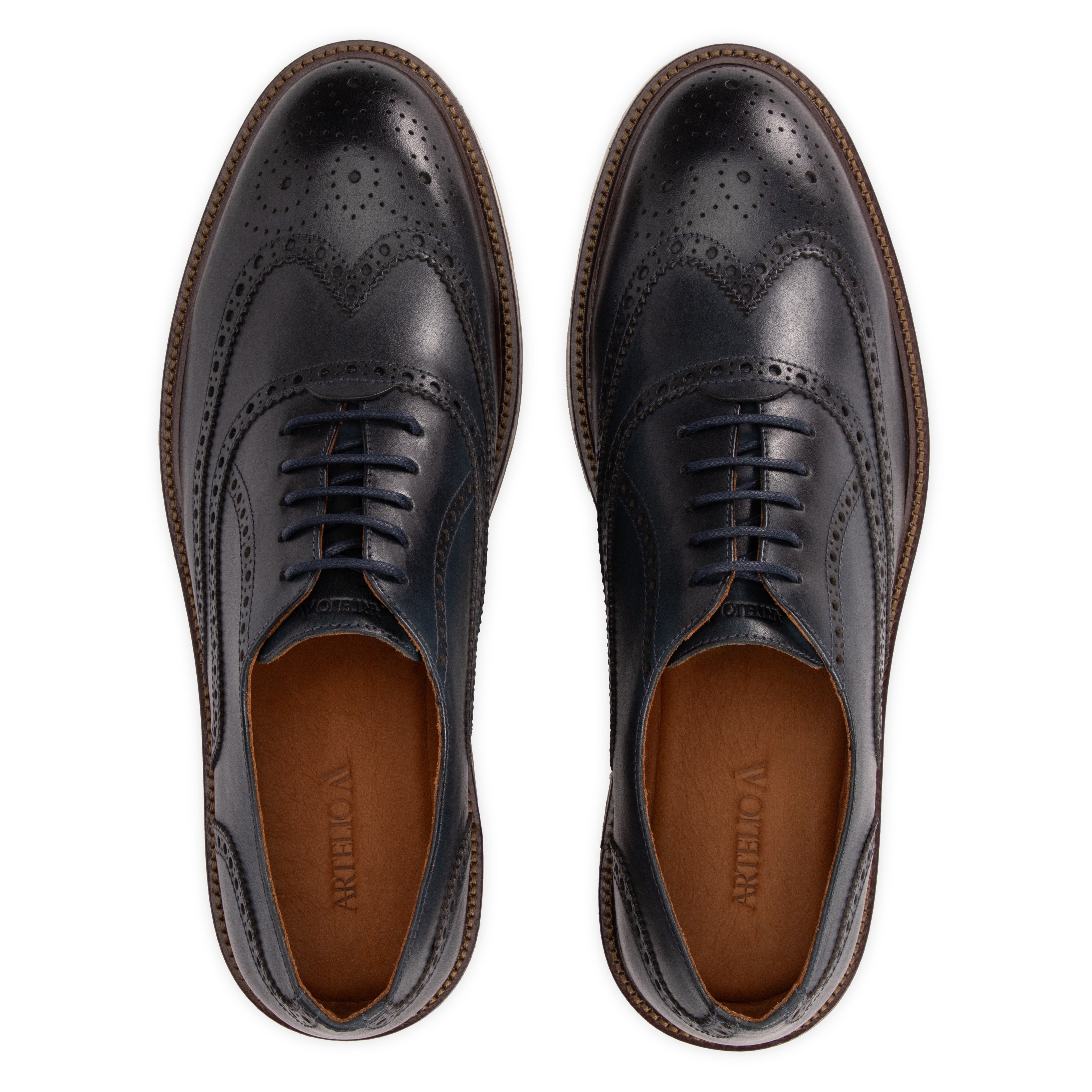 Top view of the Artelio Fifth Avenue gray leather wingtip derby with brogue detailing