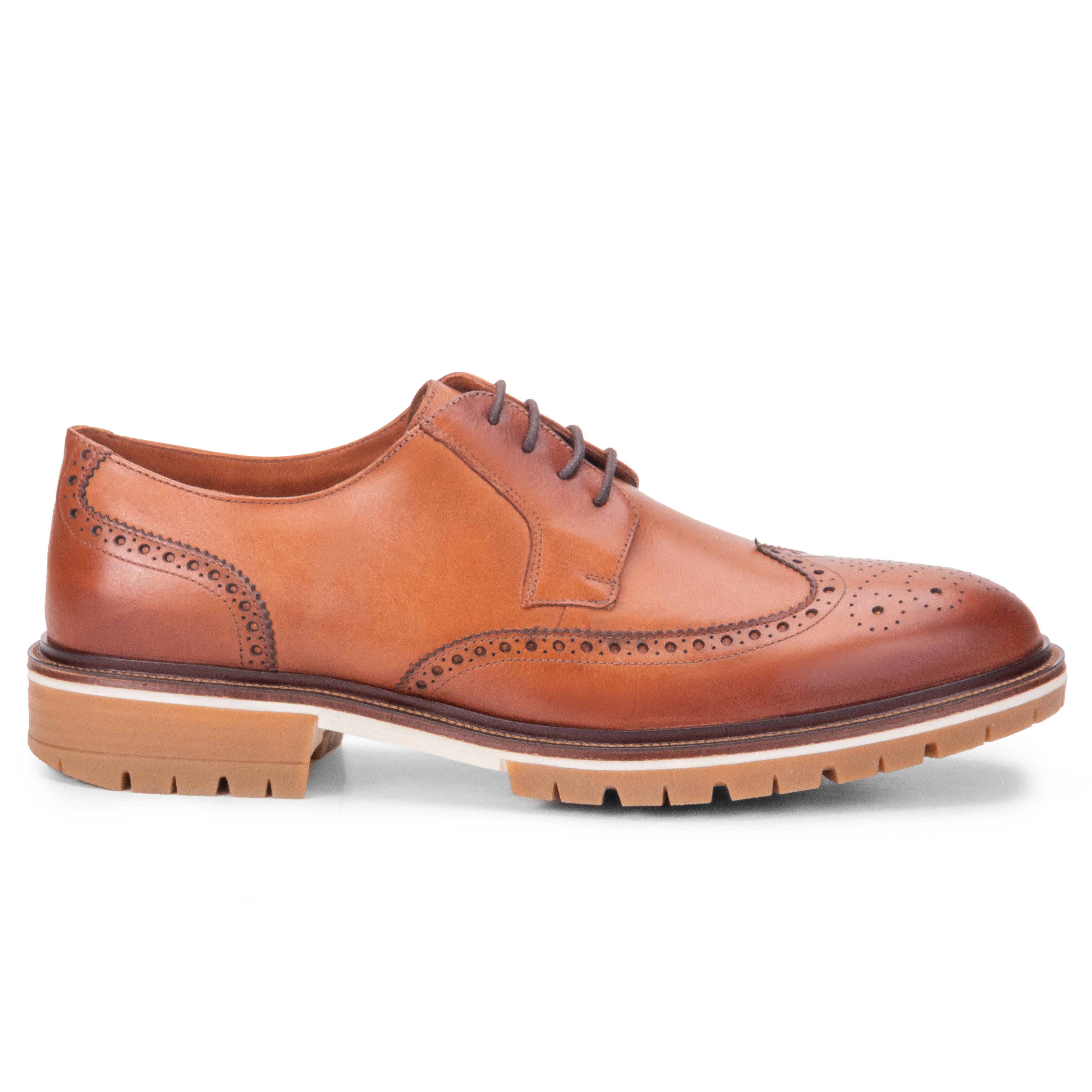 Side profile of the Artelio Fifth Avenue terracotta leather wingtip derby with a cushioned everyday sole