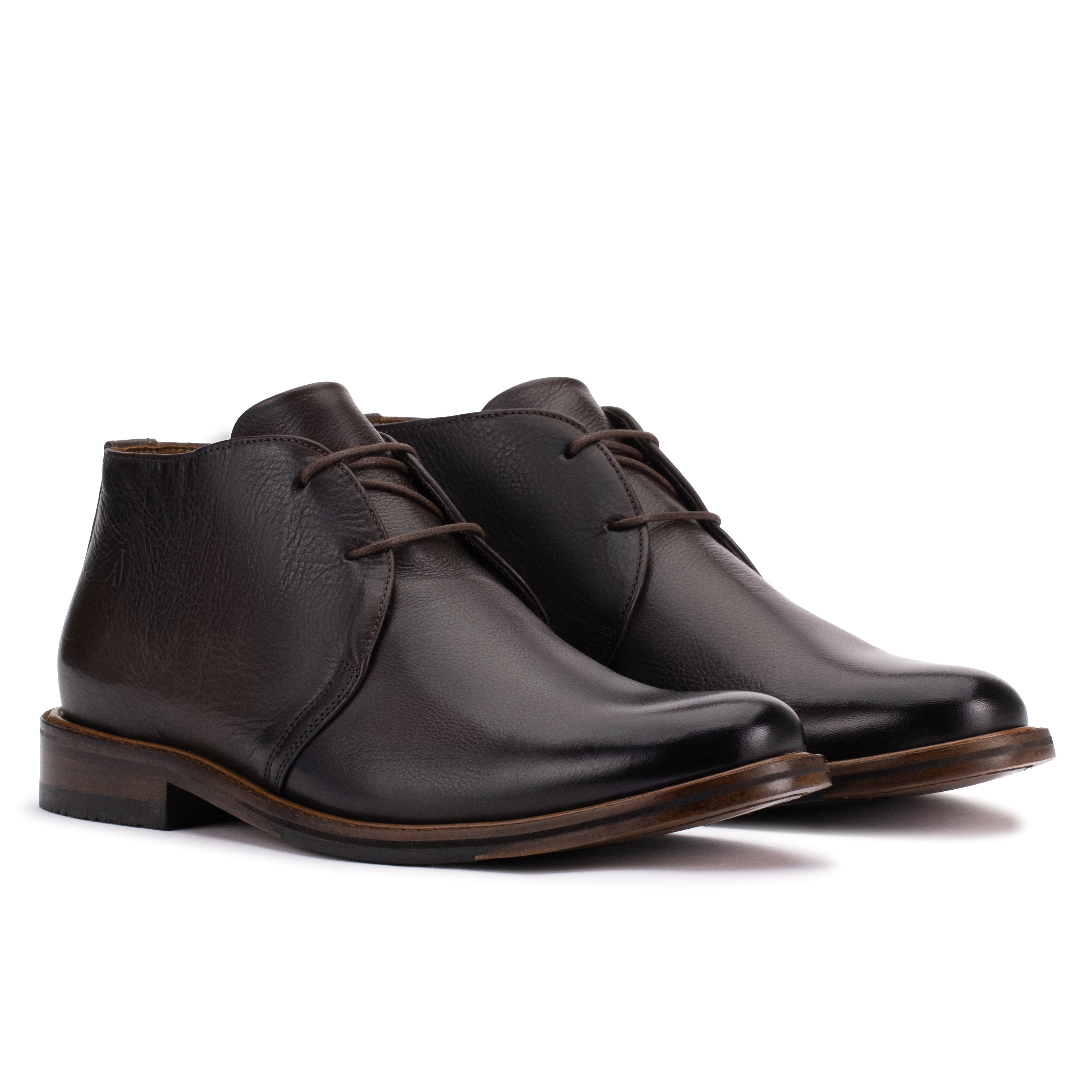 Front angle of the Artelio New Siena rich brown leather chukka boot with full-grain leather and two-eyelet lacing