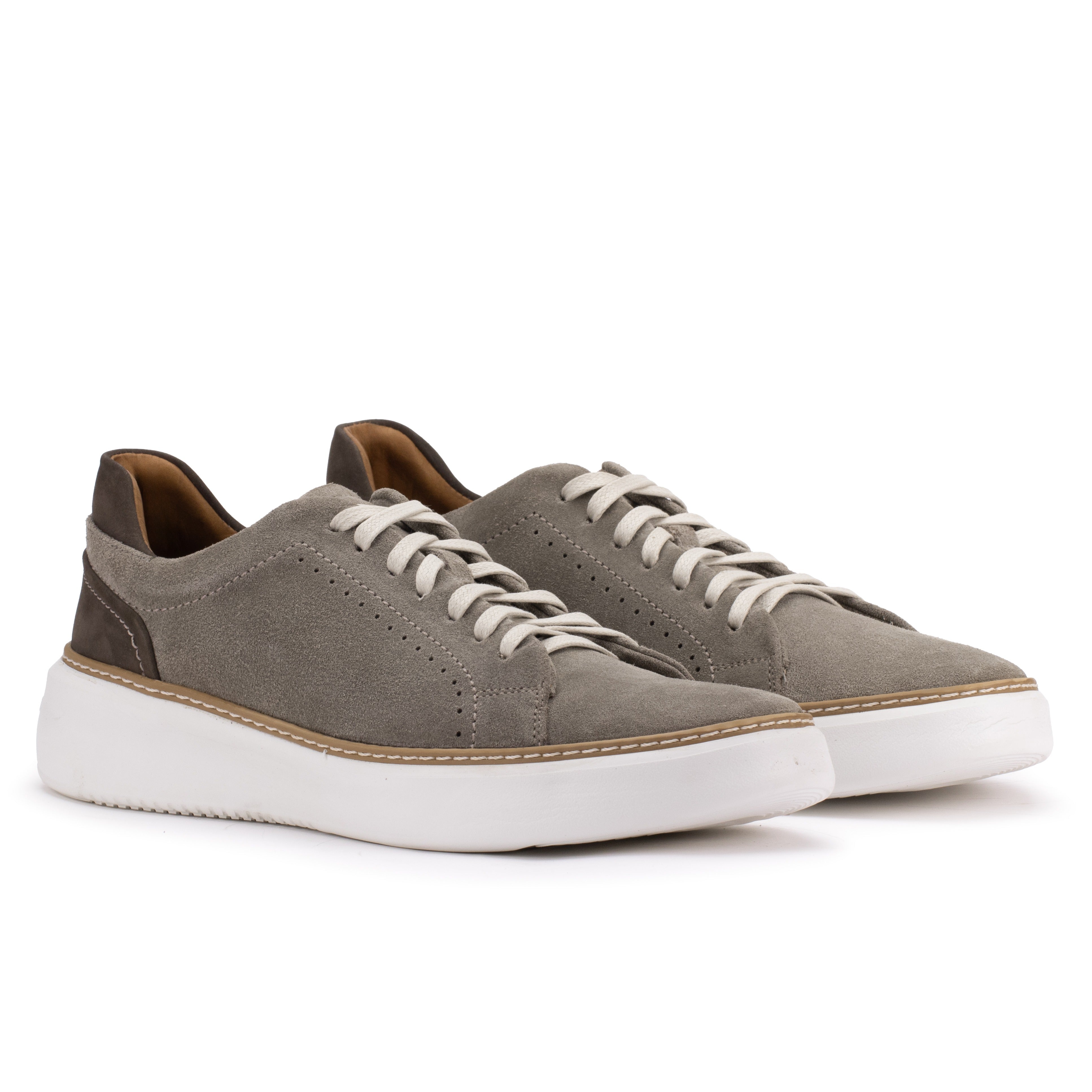 Front angle of the Artelio Riviera 2.0 light gray suede sneaker showing the low-profile lace-up shape