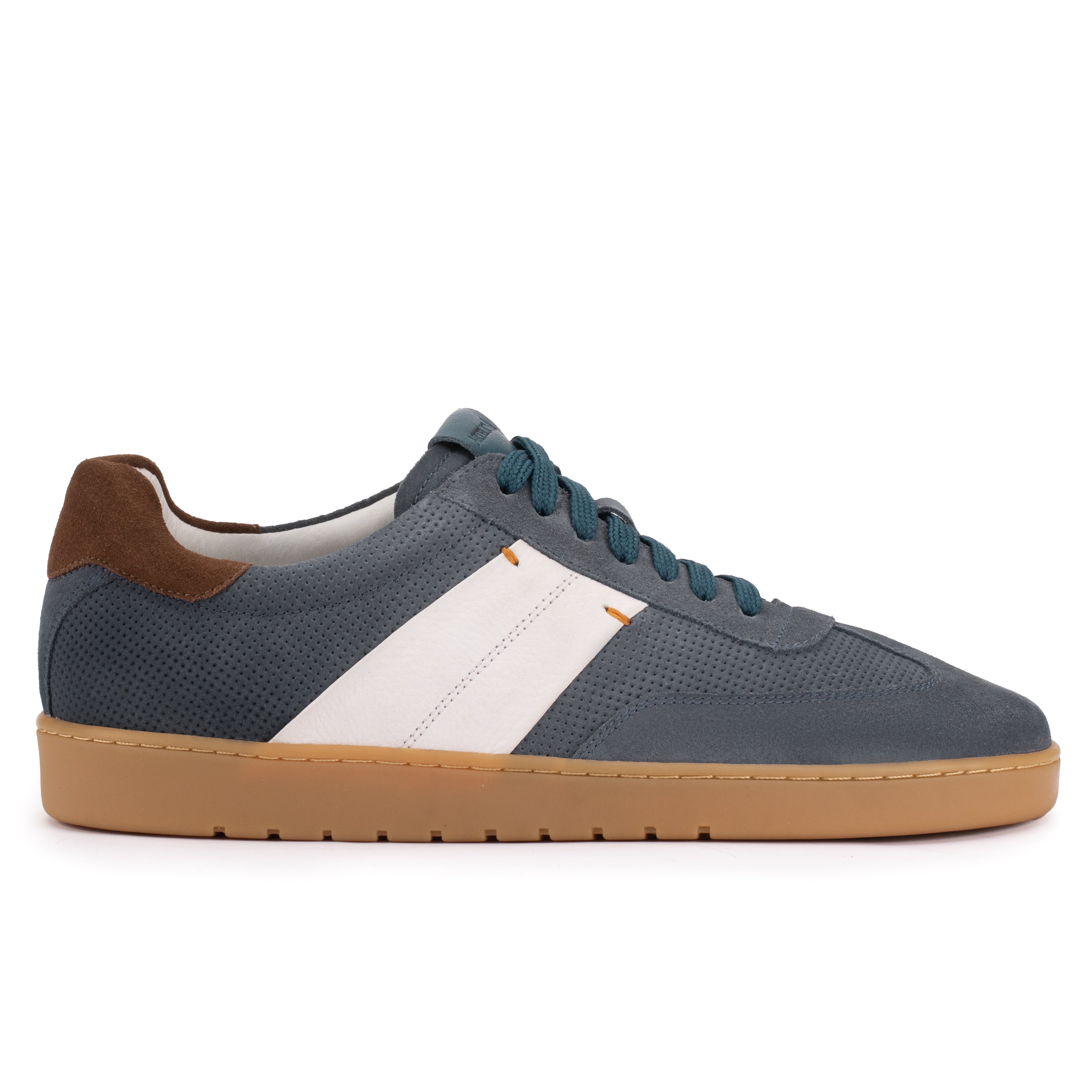 Side profile of the Artelio Strata jeans blue suede sneaker with white leather accents and a gum sole