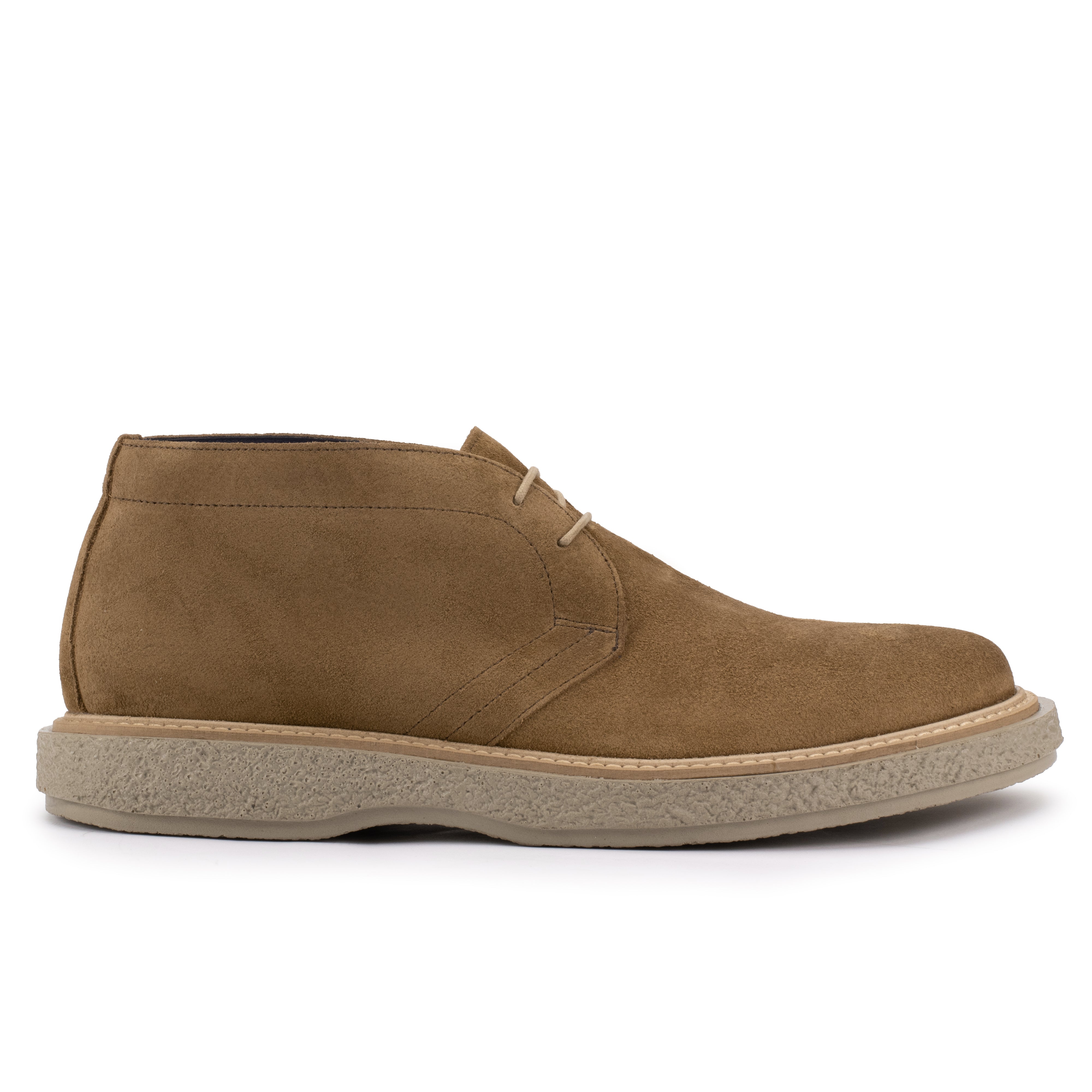 Side profile of the Artelio Vanguardia tobacco suede chukka boot with a lightweight cushioned sole