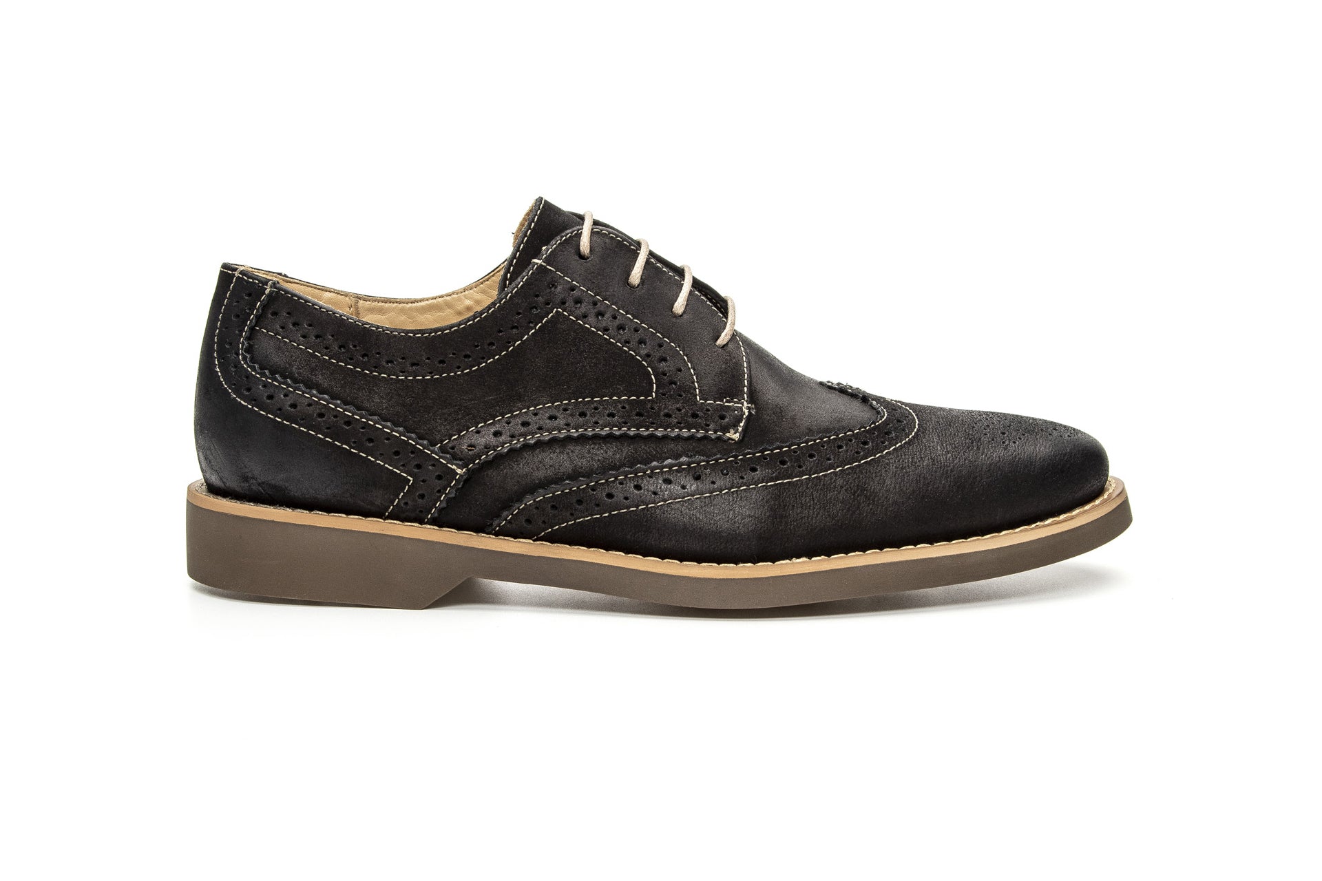 Side profile of the Artelio Santiago midnight black leather wingtip derby showing wingtip brogue detail